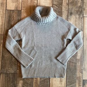 GAP Knit wool/acrylic sweater in Gray